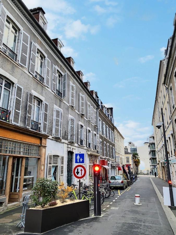 Apartmán Wonderhost, Au Calme En Hypercentre Avec Parking Pau Exteriér fotografie